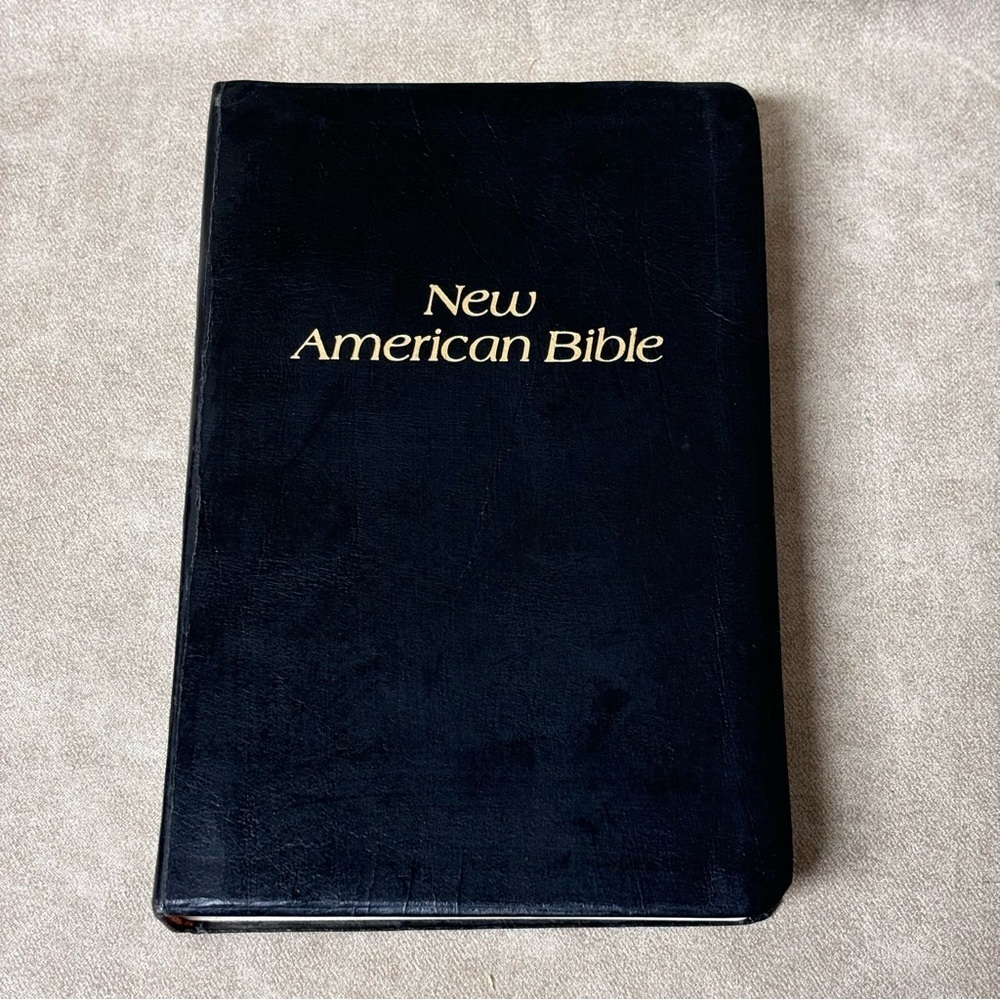 1976 New American Bible Holy Bible Red Letter Edition Collins world Family